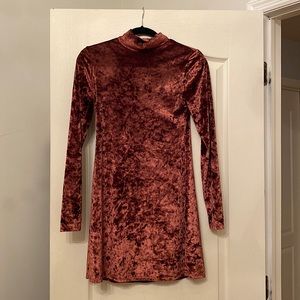 Velvet mini dress from Urban Outfitters! Size S